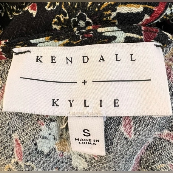 Kendall + Kylie Multi Floral Long Sleeve Romper Black Boho Bohemian Hippie Sz S - Picture 6 of 11
